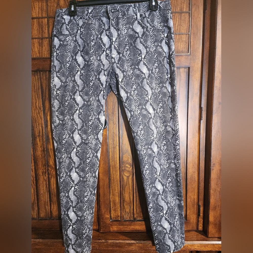Cookie Johnson Joy Leggings (Jeans) in Snakeskin Womens Size 36